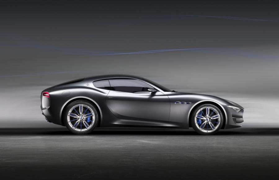  Maserati Alfieri Concept 2014 года  (фото 2 из 31)